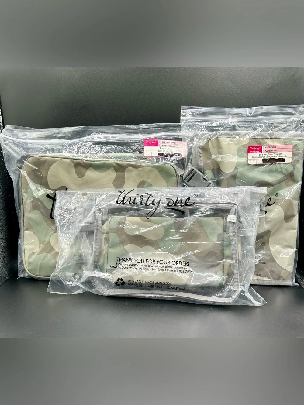 THIRTY-ONE Fold & Hang Travel Organizer & Travel Pouches and Travel Case Bundle.